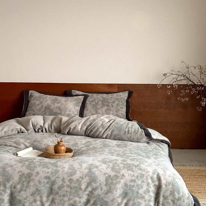 Reversible Brushed Microfiber Duvet Cover Set with Hidden Closure & Contrast-Trim Pillow Shams
