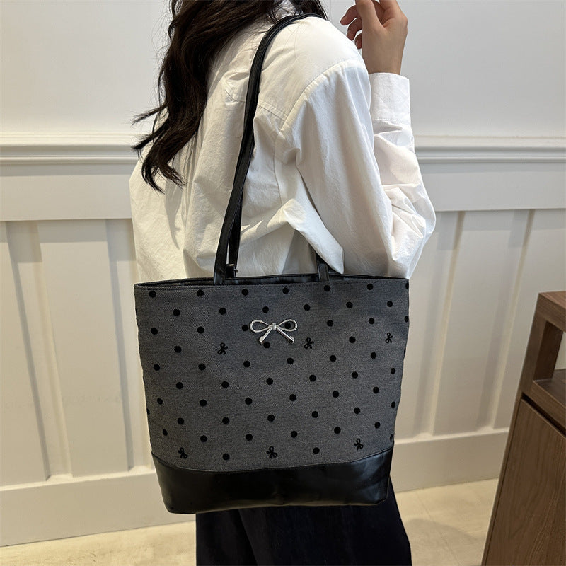 Heart-Embellished Canvas Tote Bag Stornfield