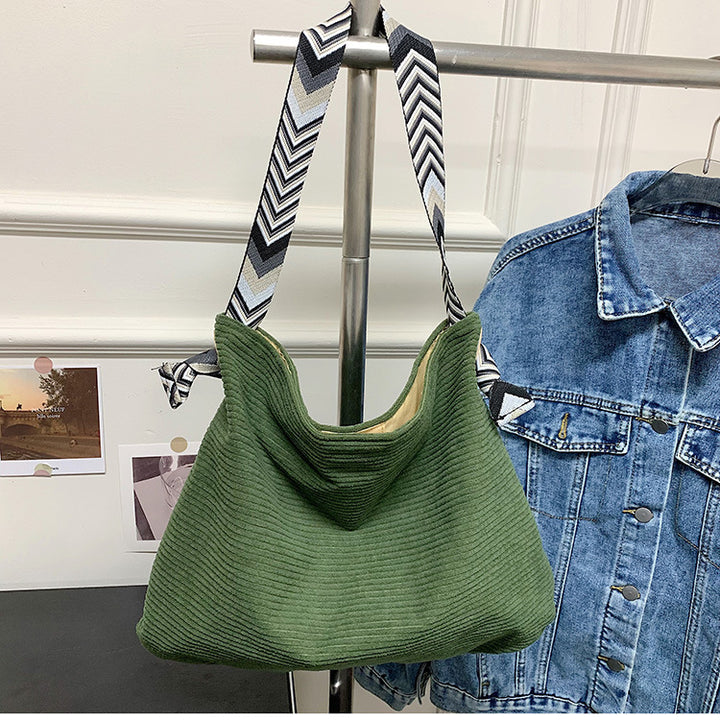 Casual shopper bag with fashionable shoulder strap Stornfield