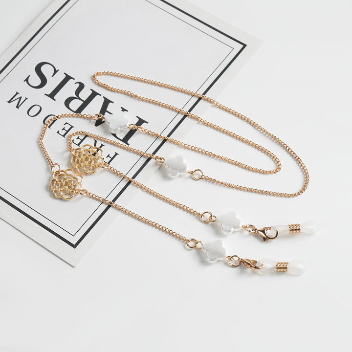 Elegant Floral Chain Necklace Stornfield