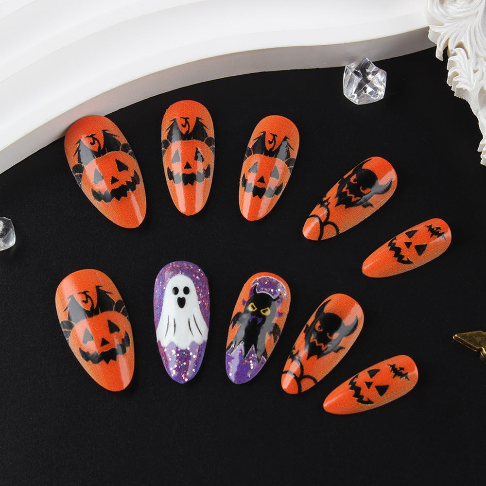 Halloween-Themed Creative Nail Art Stornfield