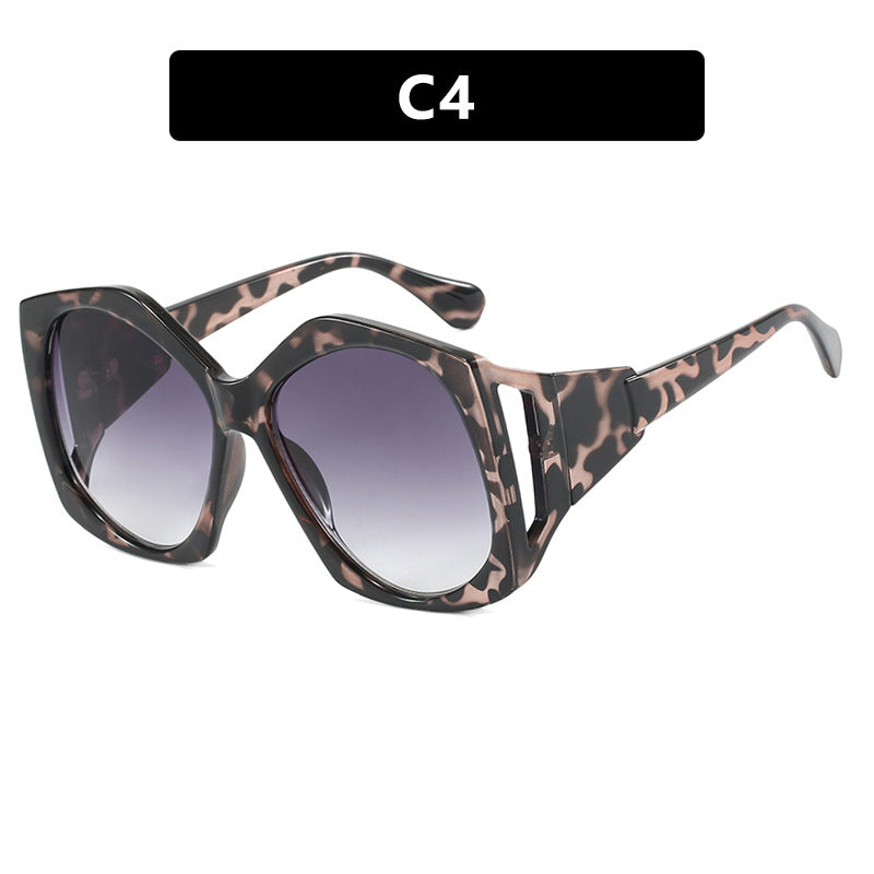 Women oversized sunglasses with futuristic design Stornfield