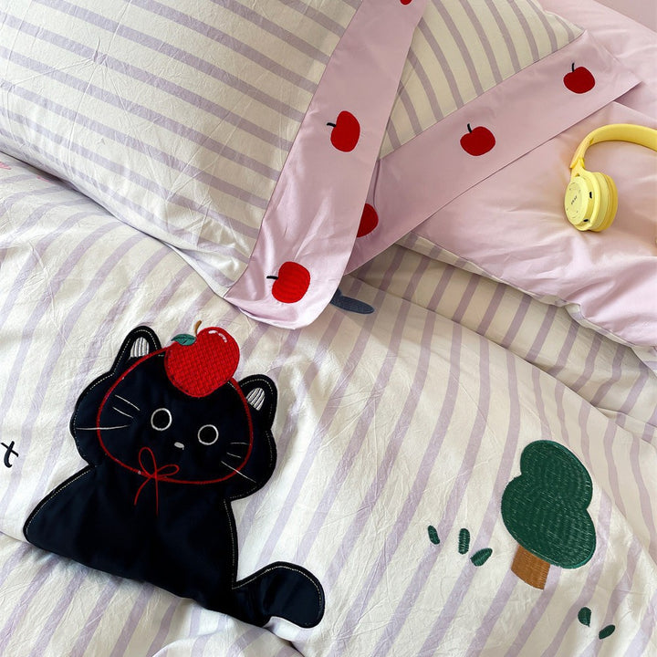 Playful Appliqué Cat Striped Duvet Cover Set with Matching Pillow Shams