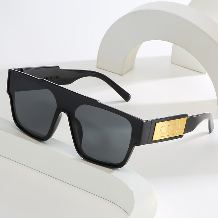 Women's Fashionable Oversized Shield Sunglasses in Extravagant Design Stornfield