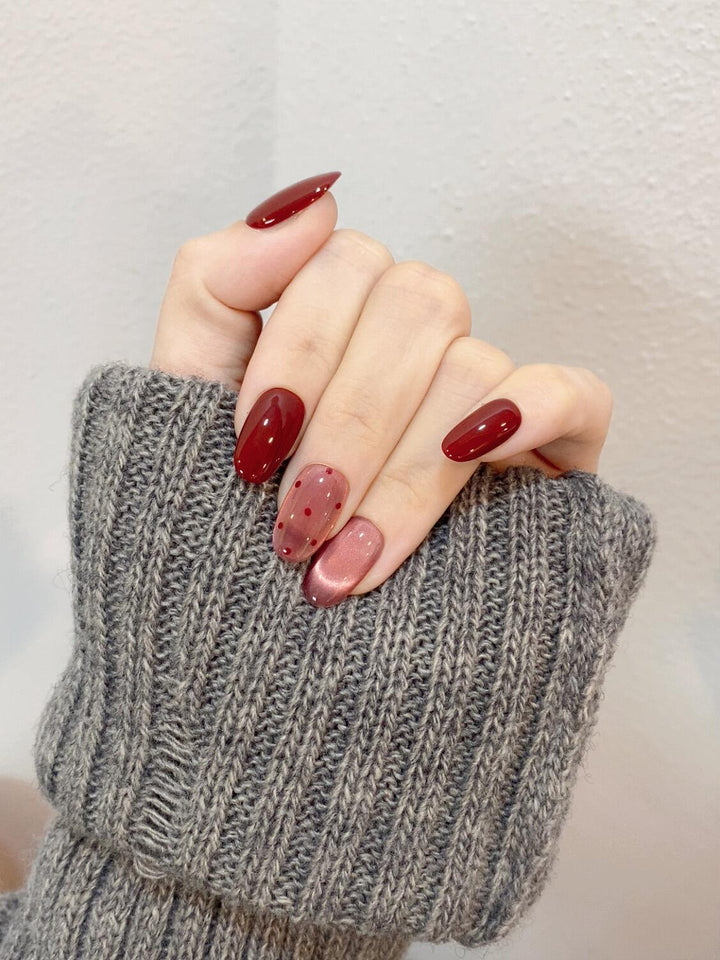 Artificial nail tips with creative dots and high gloss finish Stornfield
