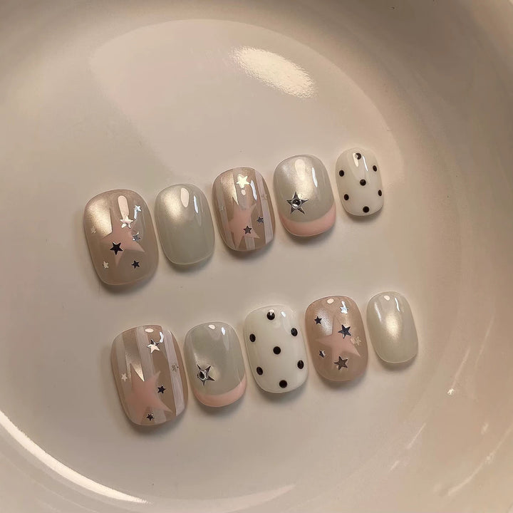 Decorative Star-Themed Press-On Nail Set