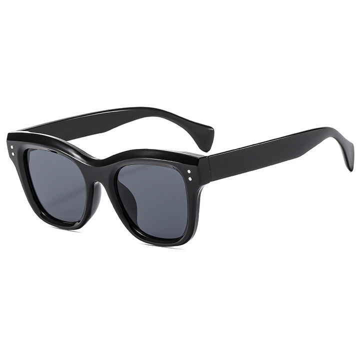 Ladies retro-inspired sunglasses with protective UV light filter Stornfield