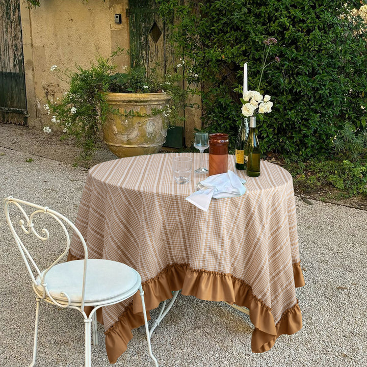 Rectangular tablecloth with frilly border and gingham check pattern Stornfield