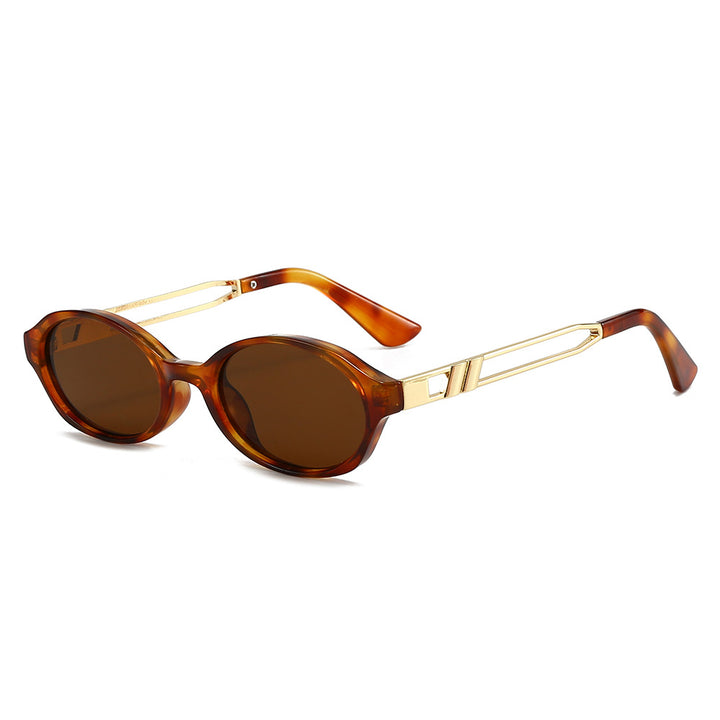 Women Elegant Sunglasses in luxurious tortoiseshell design with golden metal accents Stornfield