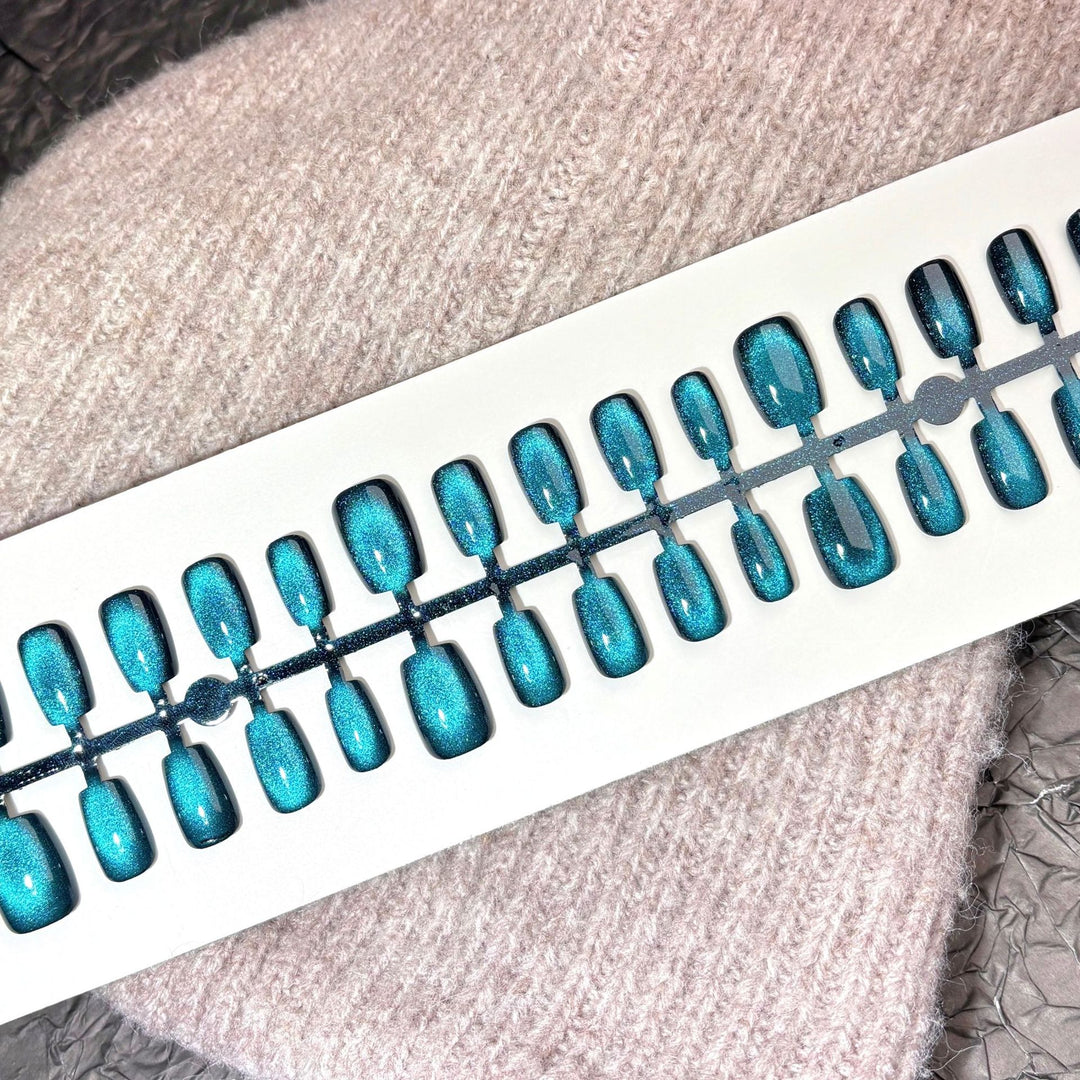 Glamorous Glitter-Infused Press-On Nail Set