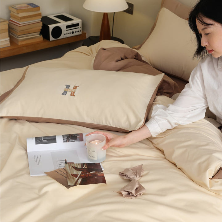 Embroidered Cotton-Sateen Reversible Duvet Cover Set with Pillow Shams