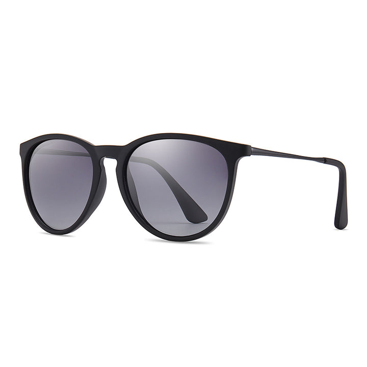 Women's fashionable and elegant sunglasses with high-quality plastic frame and mirrored lenses Stornfield