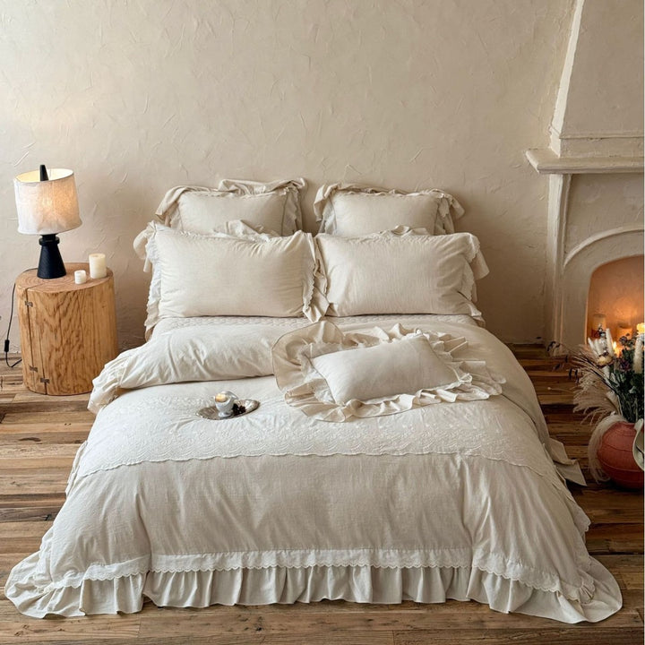 Bedding set in French country house style made of linen-cotton mix with frill and lace application