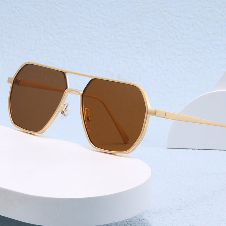 Women's trendy sunglasses with modern geometric frame Stornfield