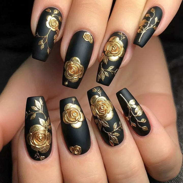 Artificial nail set with elegant golden rose decorations Stornfield