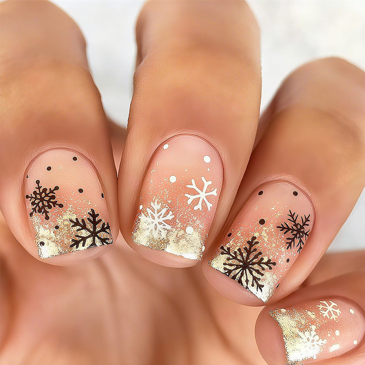 Artificial nail set with festive Christmas design and creative motifs Stornfield