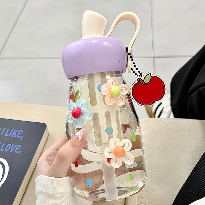 Women's water bottle with integrated fruit filter and practical carrying handle Stornfield
