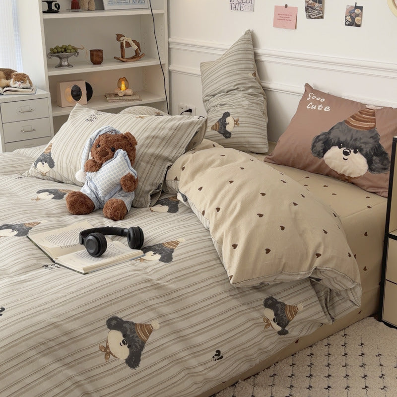 Children's bedding set made from skin-friendly cotton blend with playful pony print