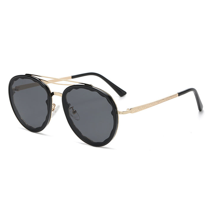 Women's modern styled sunglasses in elegant oversize style Stornfield