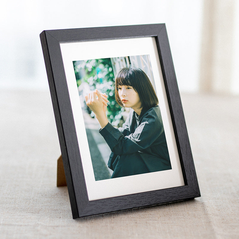 Elegant Wooden Tabletop Picture Frame