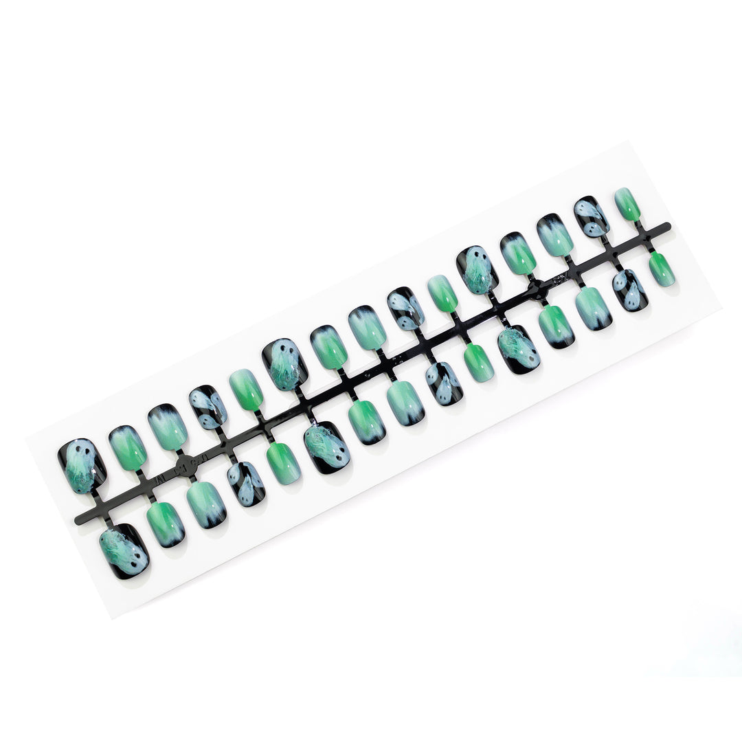 Ghostly Glow Press-On Nail Art Set Stornfield