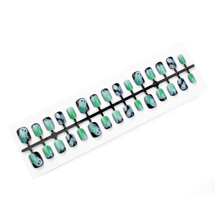 Ghostly Glow Press-On Nail Art Set Stornfield