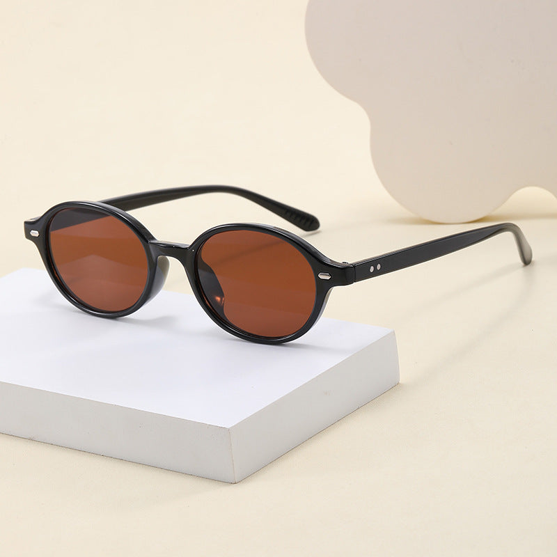 Women's fashionable round reading glasses with flexible plastic frame Stornfield