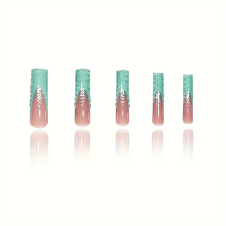 Artistic Wave-Pattern Press-On Nails Stornfield
