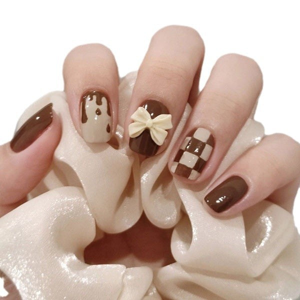 Stylish heart and ombre design artificial nails Stornfield