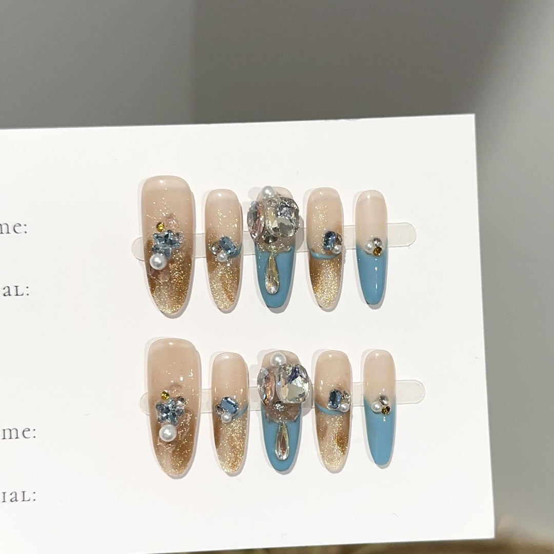 Glamorous Decorative Press-On Nail Set