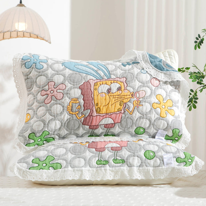 Women's pillow with charming elephant motif and delicate lace edge Stornfield
