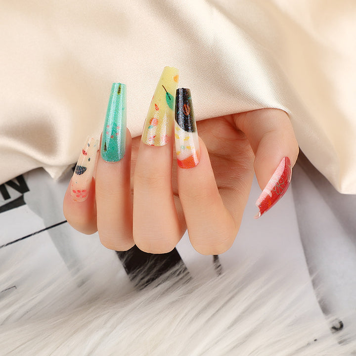 Artificial nails with floral patterns Stornfield