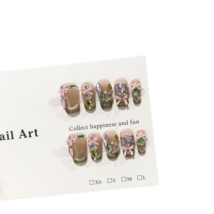 Artistic Floral Nail Art Press-On Set