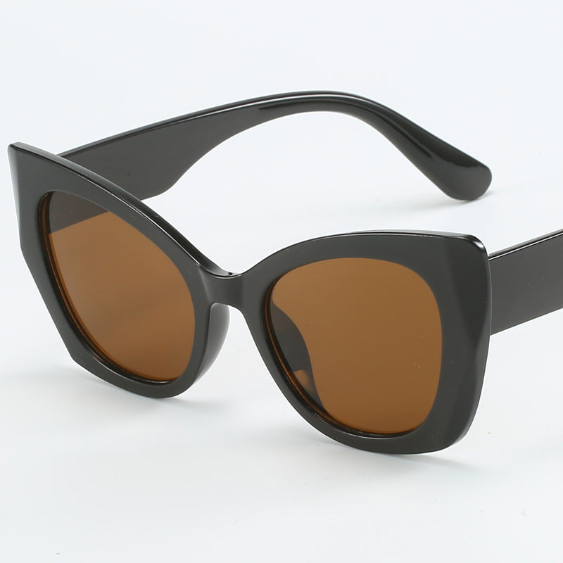 Ladies Fashion Cat-Eye Sunglasses with Elegant Design Stornfield