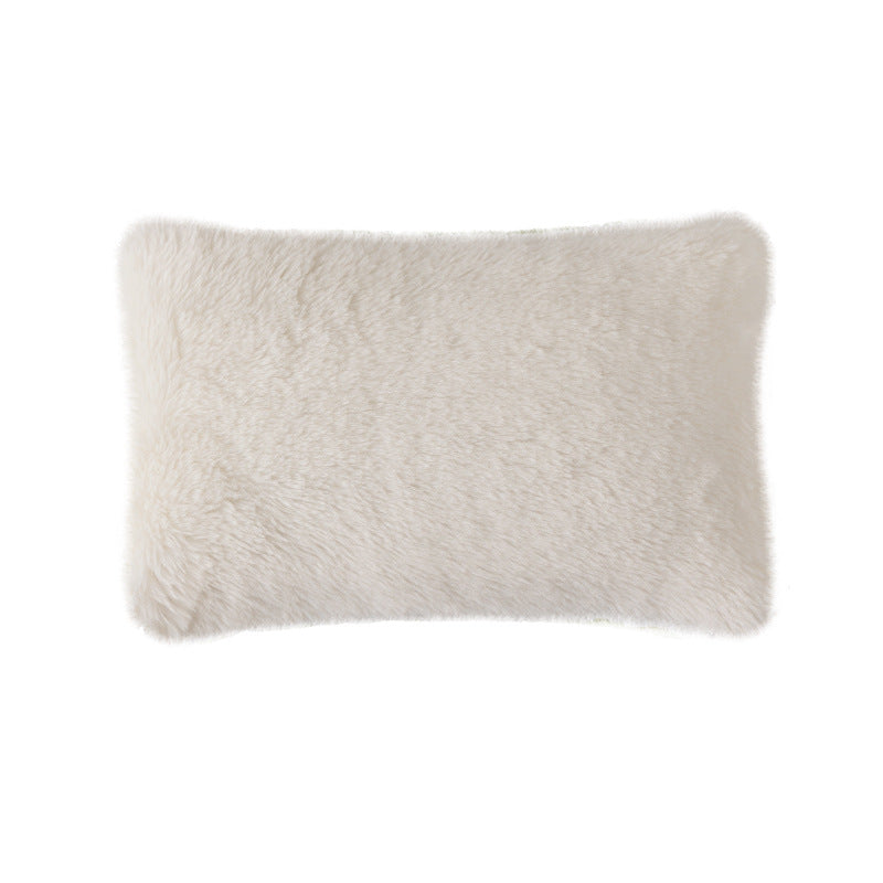 High pile rectangular cushion made of artificial fur with fine texture and zipper