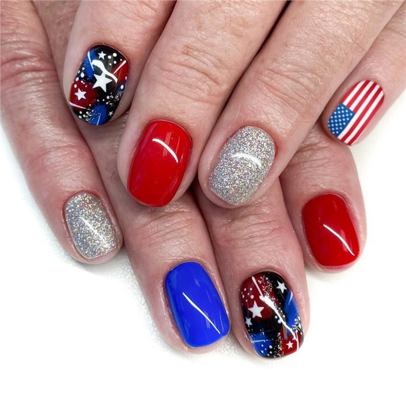 Festive Celebration Press-On Nails Stornfield