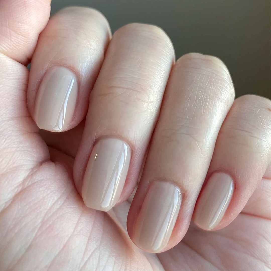 Elegant Nail Care with High Gloss Finish Stornfield