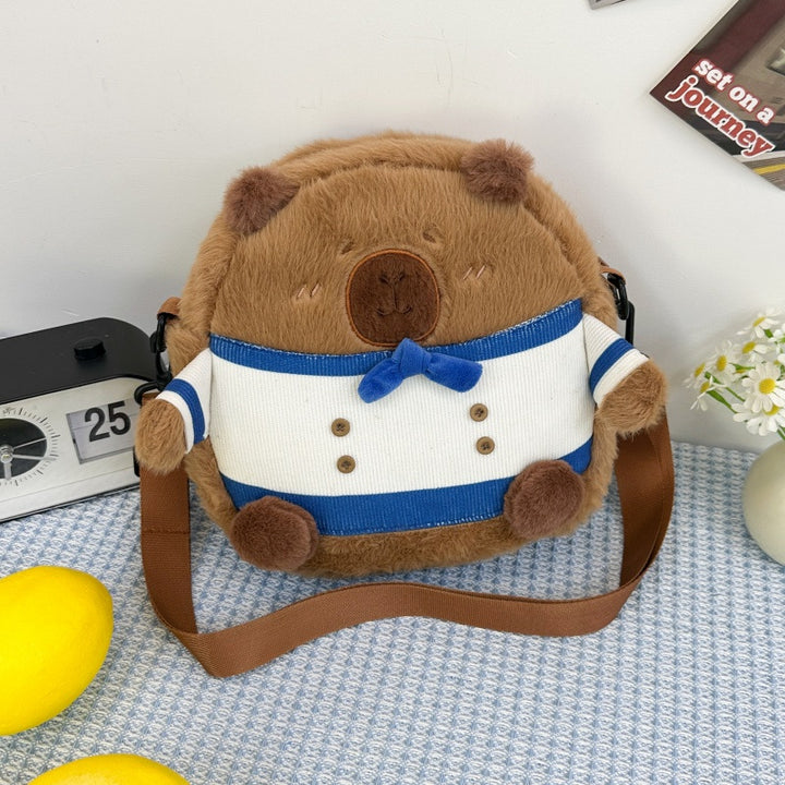 Cozy plush handbag in animal design Stornfield