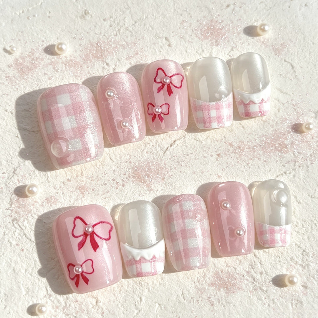 Bow-Embellished Press-On Nail Art Set