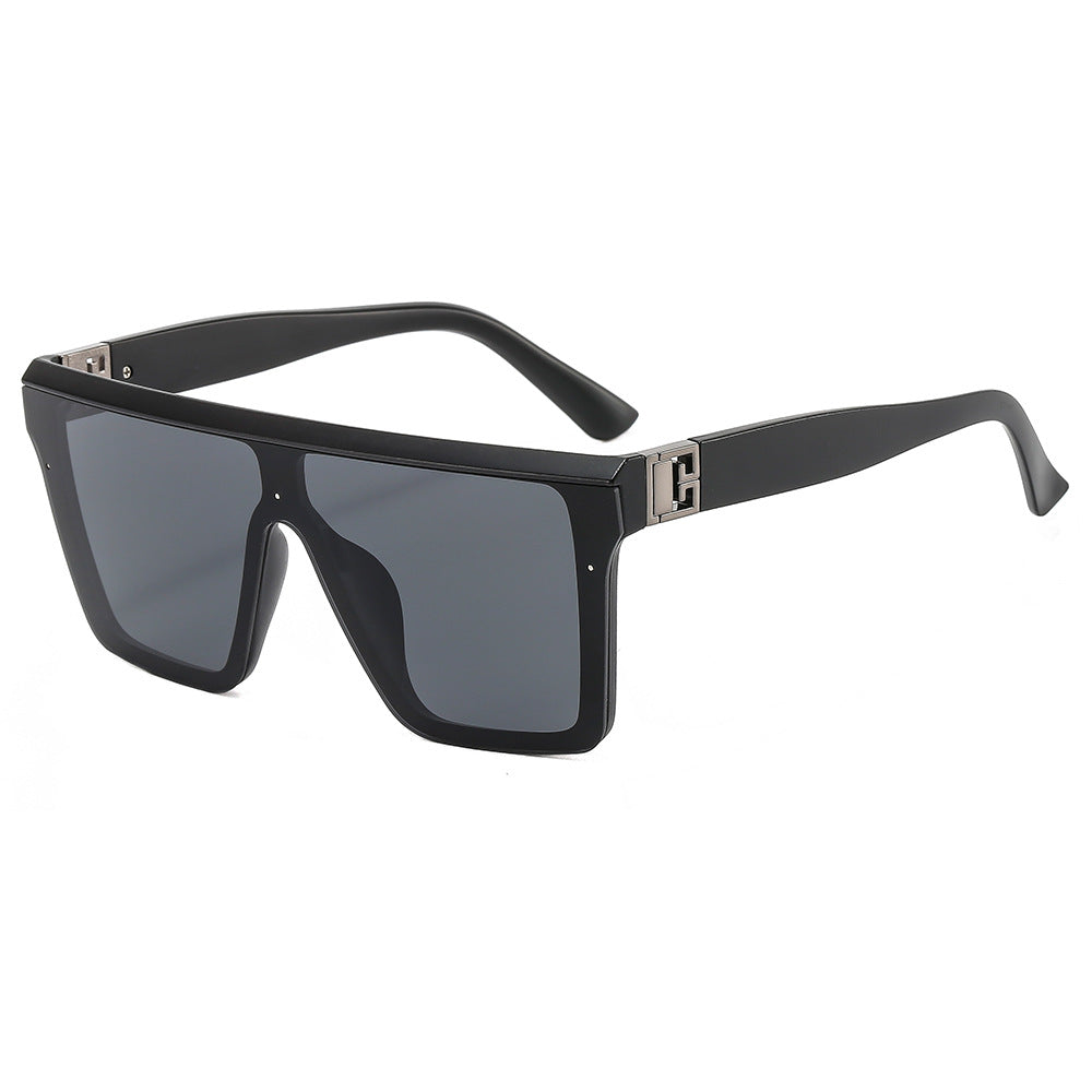 Women oversized sunglasses in trendy style with wide frame construction Stornfield