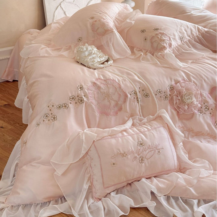 Romantic bedding set made of cotton satin with ruffle, fine 3D flower embroidery and frills
