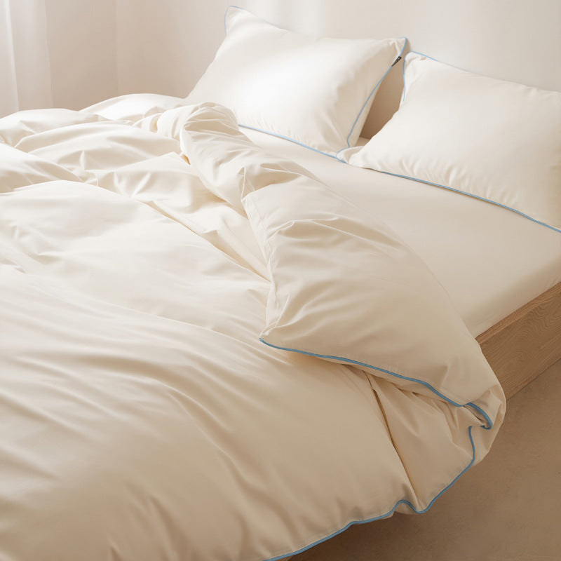 Cotton satin bedding set with fine contrast piping