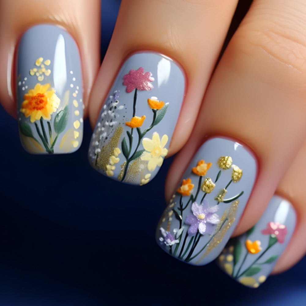 Floral-Embellished Press-On Nail Art Stornfield