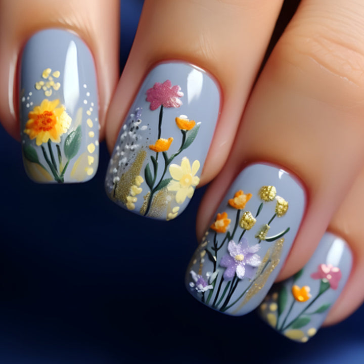 Floral-Embellished Press-On Nail Art Stornfield