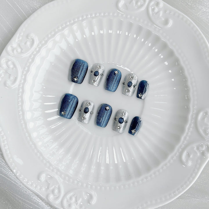 Decorative Press-On Nail Art Set with Glittering Silver Accents