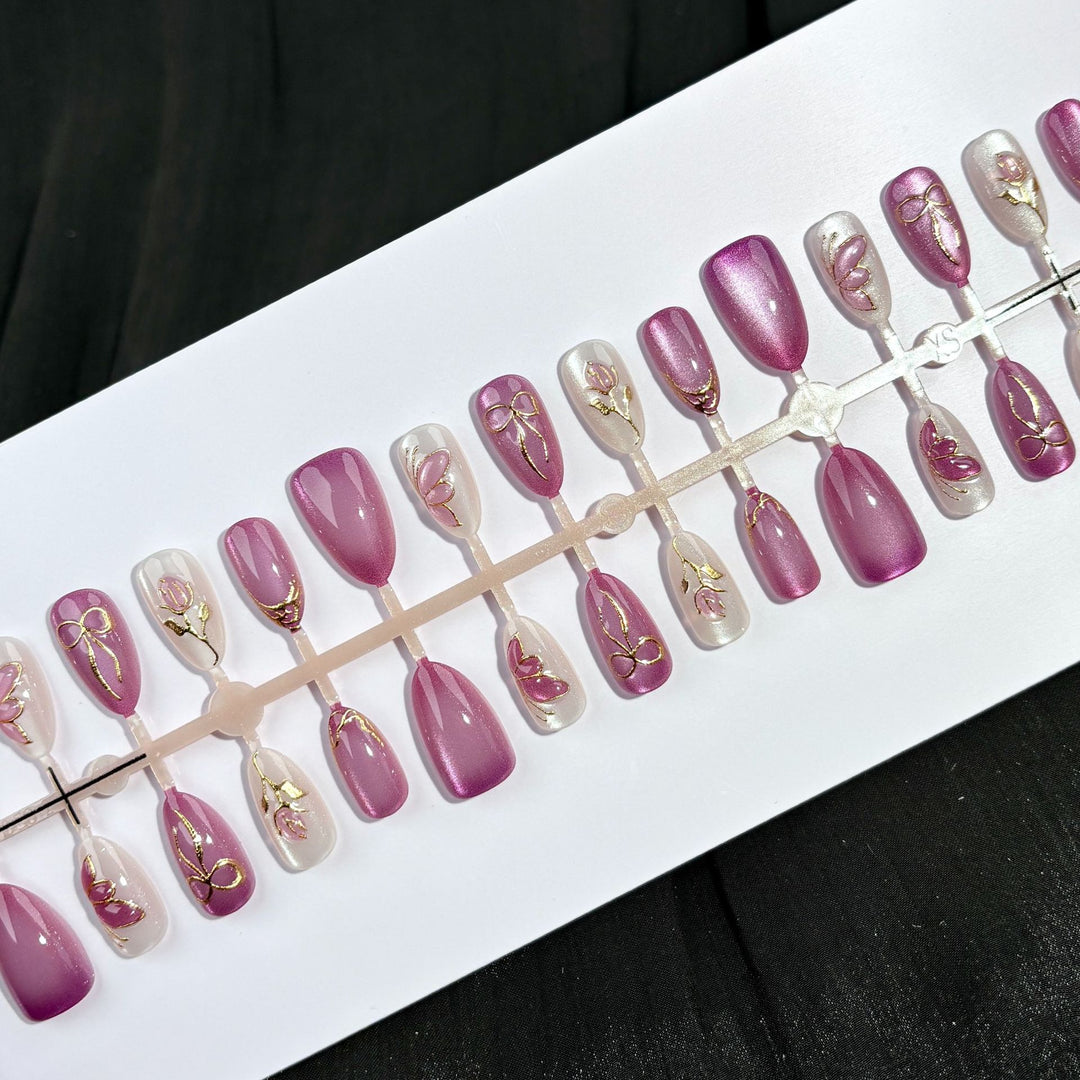 Elegant Floral Design Press-On Nail Set