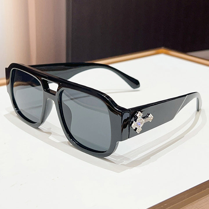 Statement Geometric Shield Sunglasses with Decorative Accent Stornfield