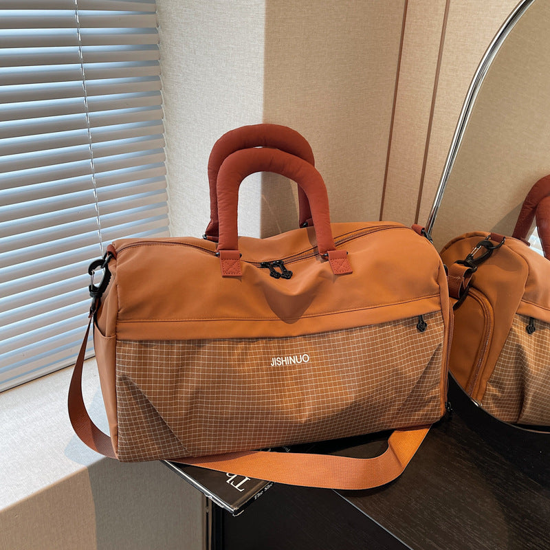 Sporty Leisure Duffel Bag with Ergonomic Handles and Multiple Compartments Stornfield