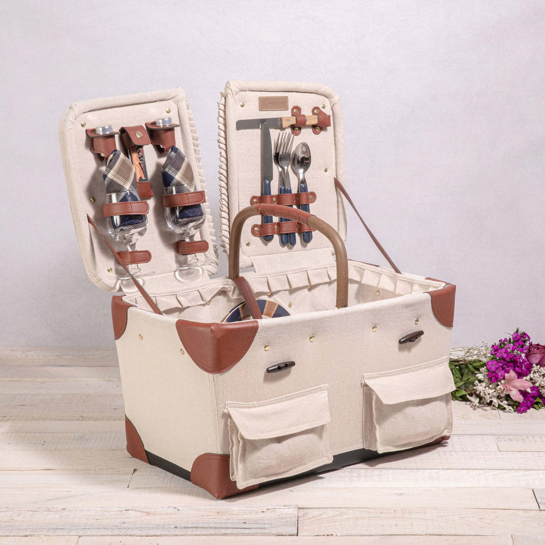 Women’s picnic basket with integrated dish set and wine glasses Stornfield