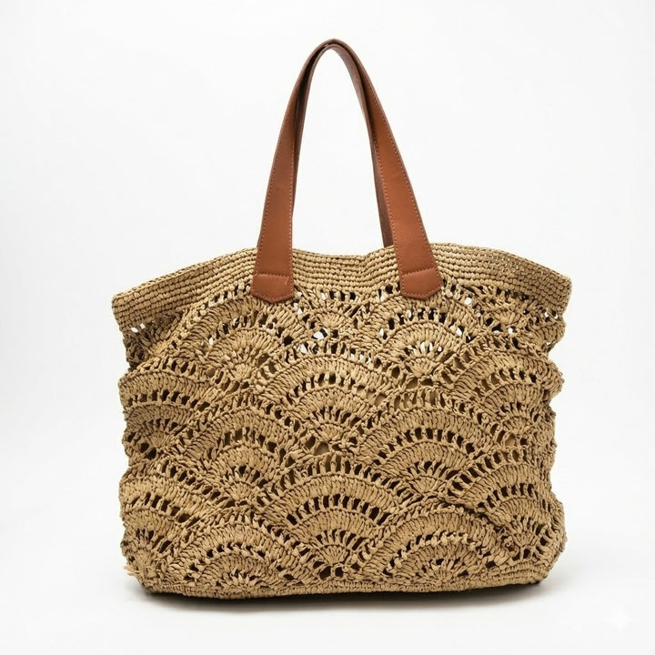 Hand-knotted beach bag with elegant wave design Stornfield